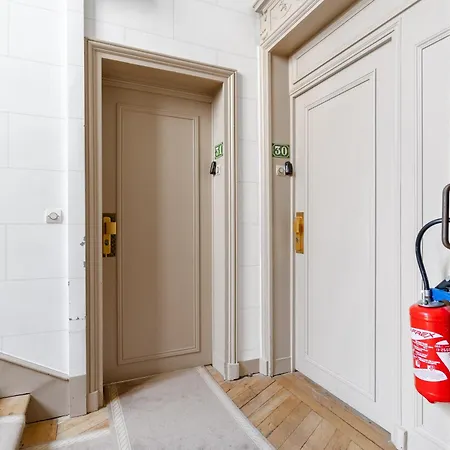 Le Marceau - Passy Tour Eiffel A Pied- 4 Personnes - Logement Entierement Climatise Daire *